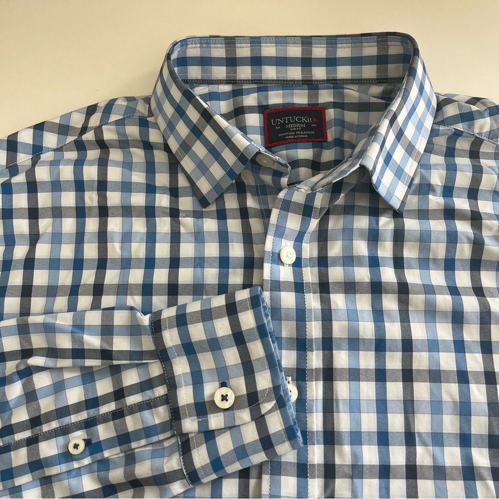 UNTUCKit Men’s Mezzacorono Slim‎ Fit Long Sleeve Button Down Medium Navy Plaid
